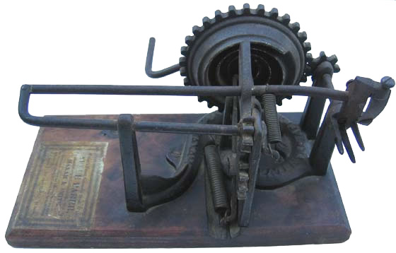 Image of Board-Mounted Maxam Apple Peeler