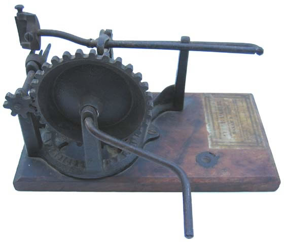 Image of Maxam Showing Spur Gear and Hand-Cranked Gear